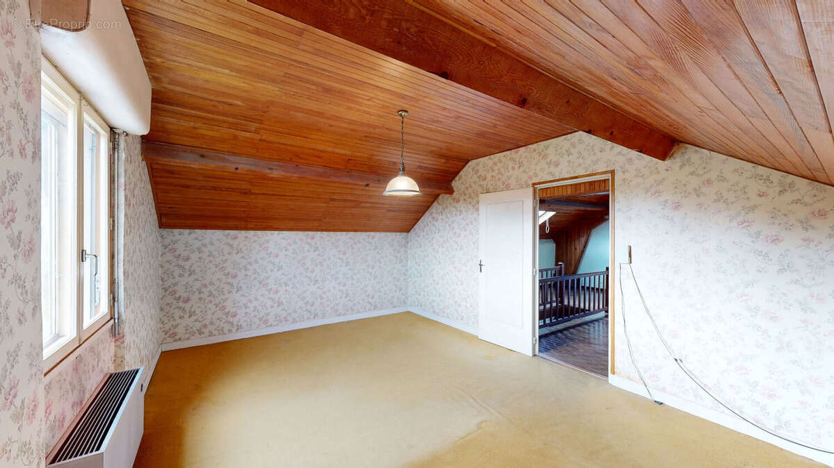 Maison à AUXON-DESSUS