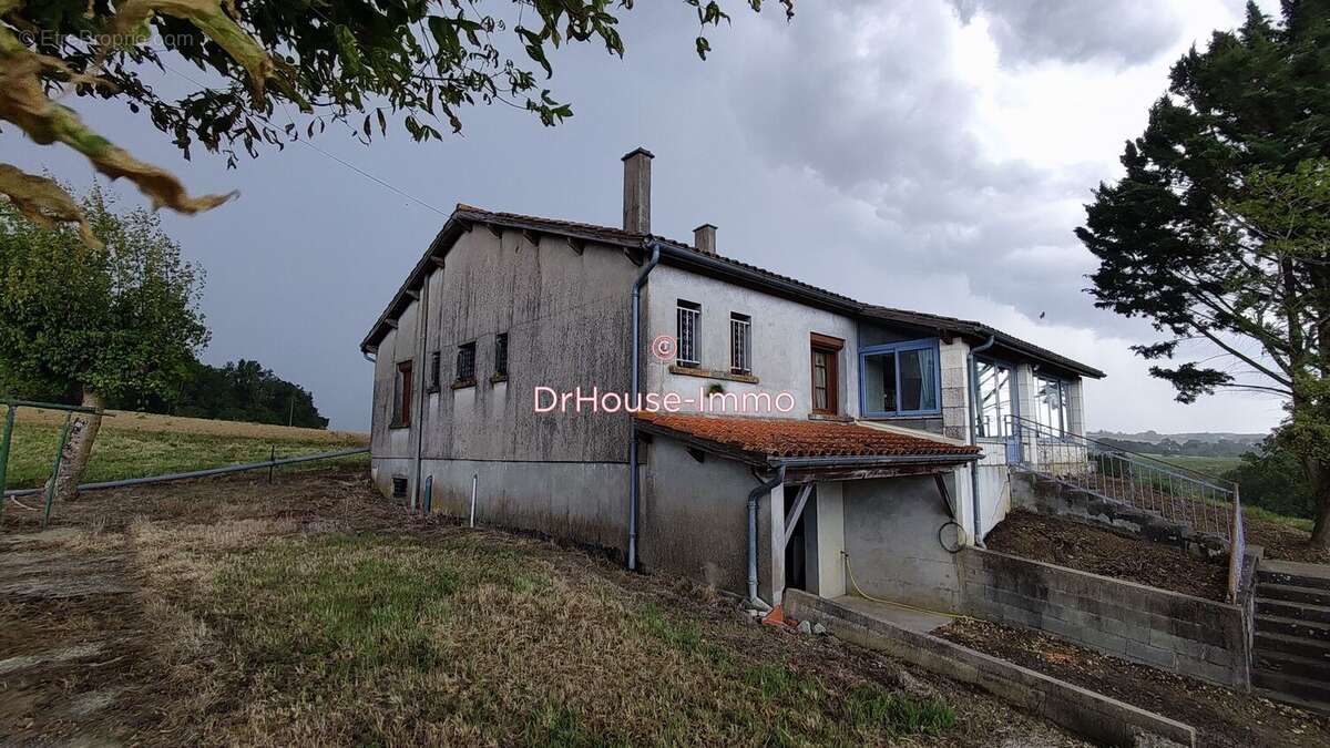 Maison à SAINT-AVIT