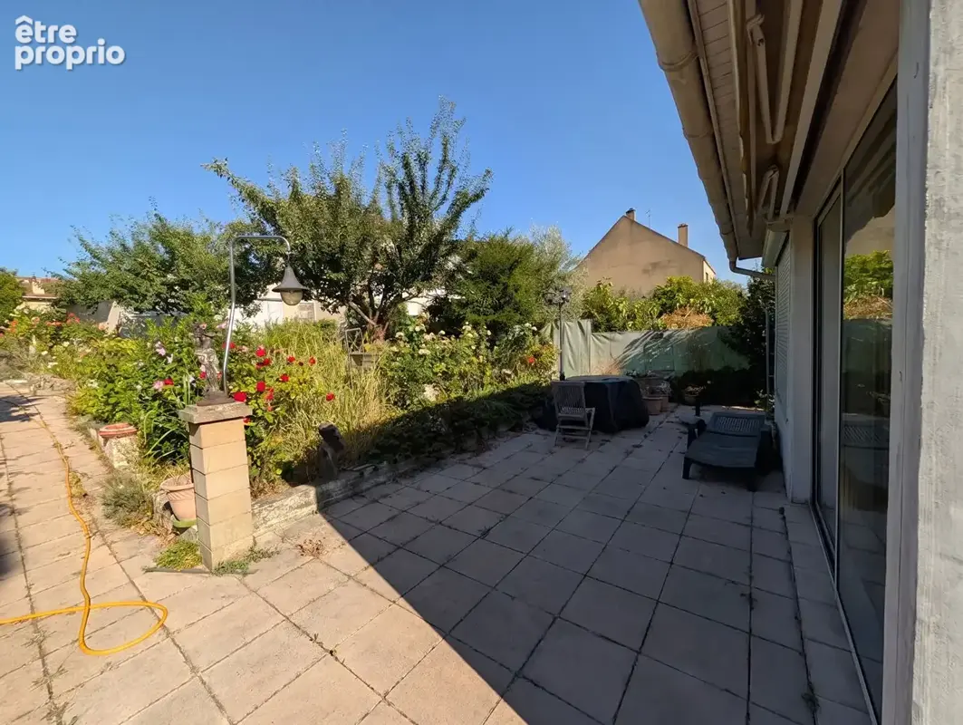 2 maisons avec une dépendance - vitry sur seine - vente en nue-propriete / le vendeur conserve l'usufruit - photo 3