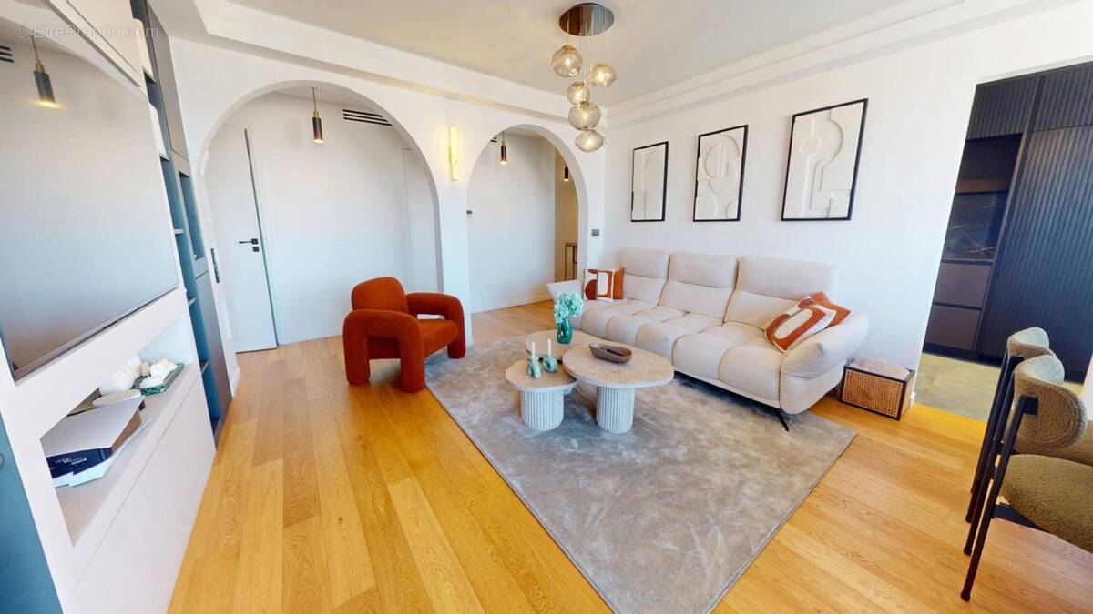Appartement à LEVALLOIS-PERRET