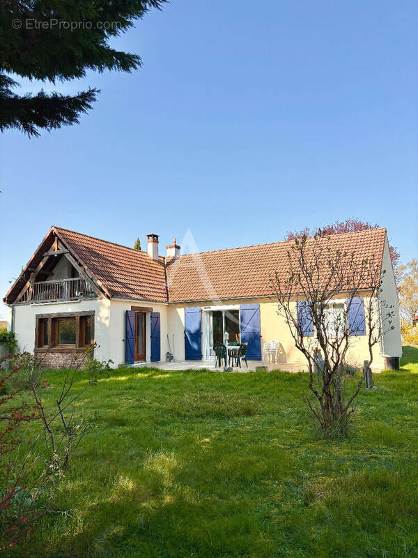Maison à DONNERY