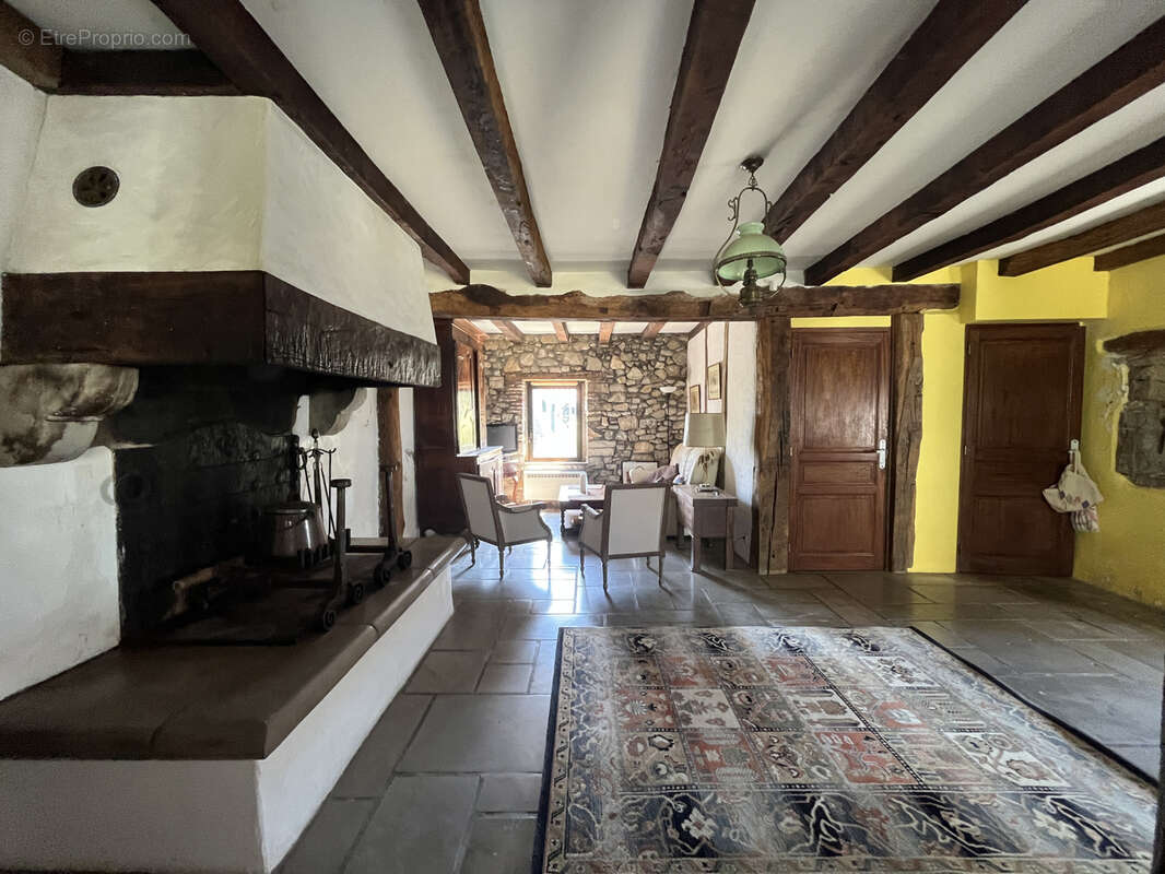 Maison à MOUGUERRE