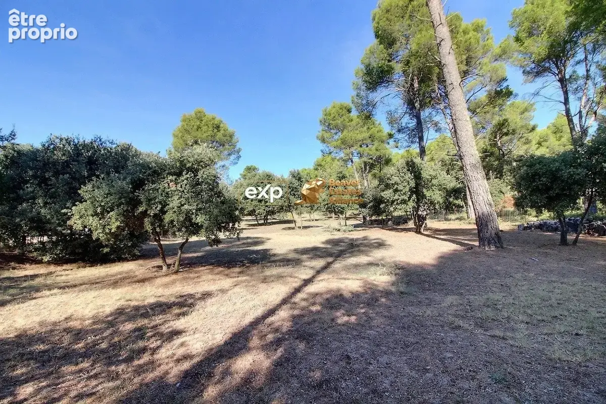 Maison 8 pièces 245 m² à vendre à Taillades (84300) - photo 7