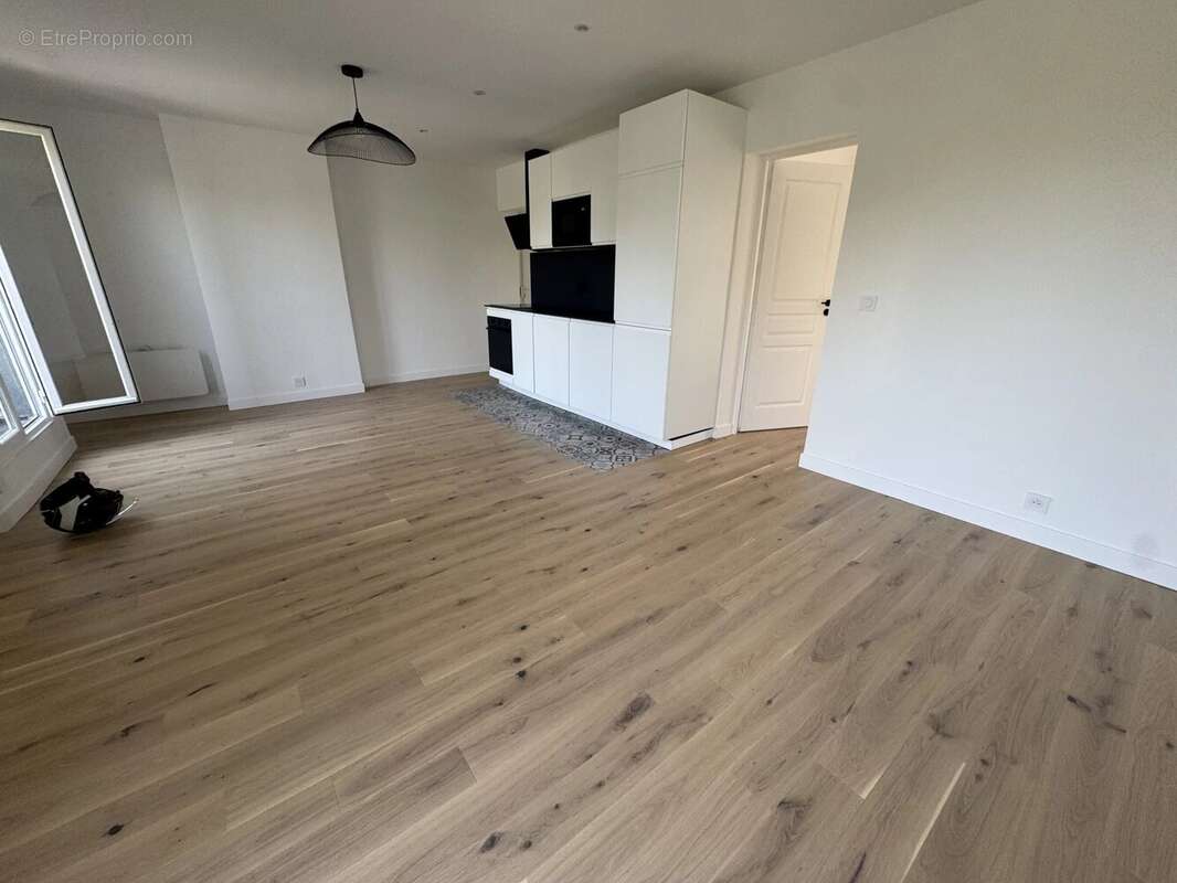 Appartement à PARIS-10E