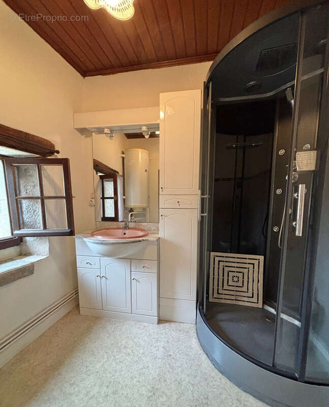 Maison à CASTELNAU-MONTRATIER