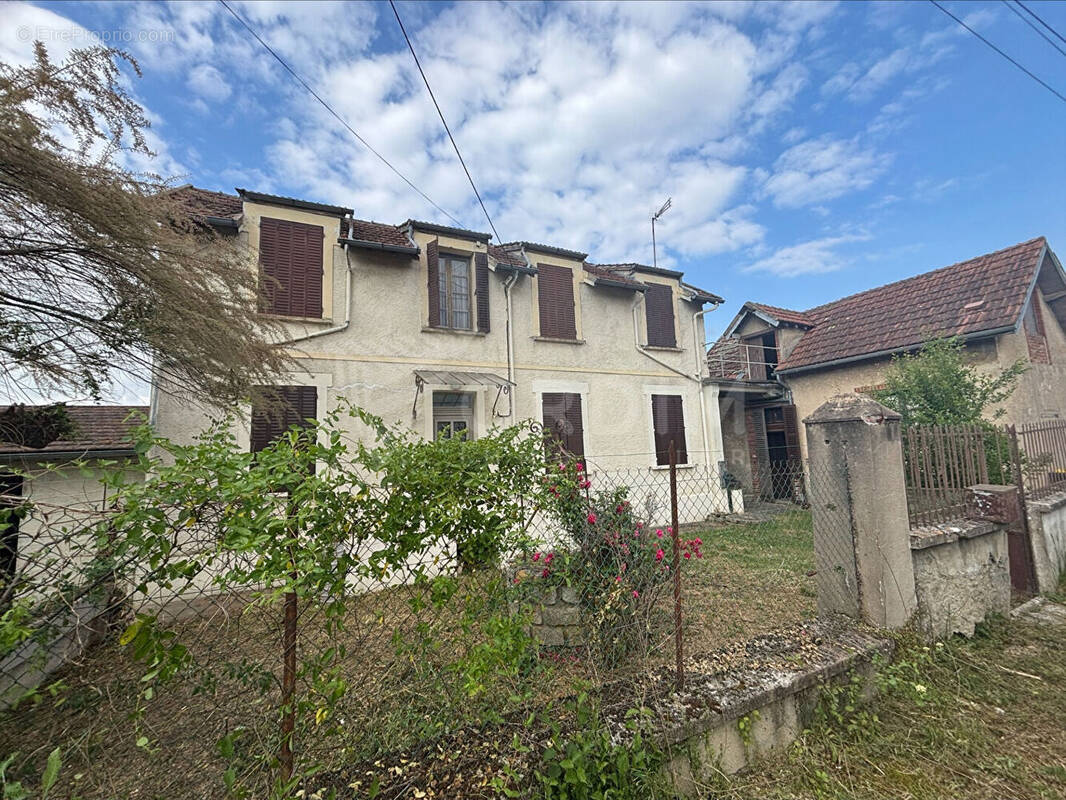 Maison à AUXERRE
