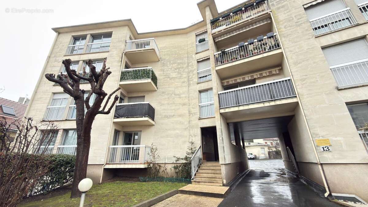 Appartement à NEUILLY-PLAISANCE