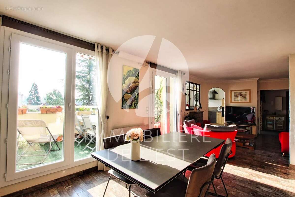 Appartement à LYON-8E