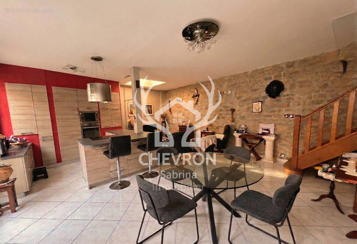 Appartement à CHARLEVILLE-MEZIERES
