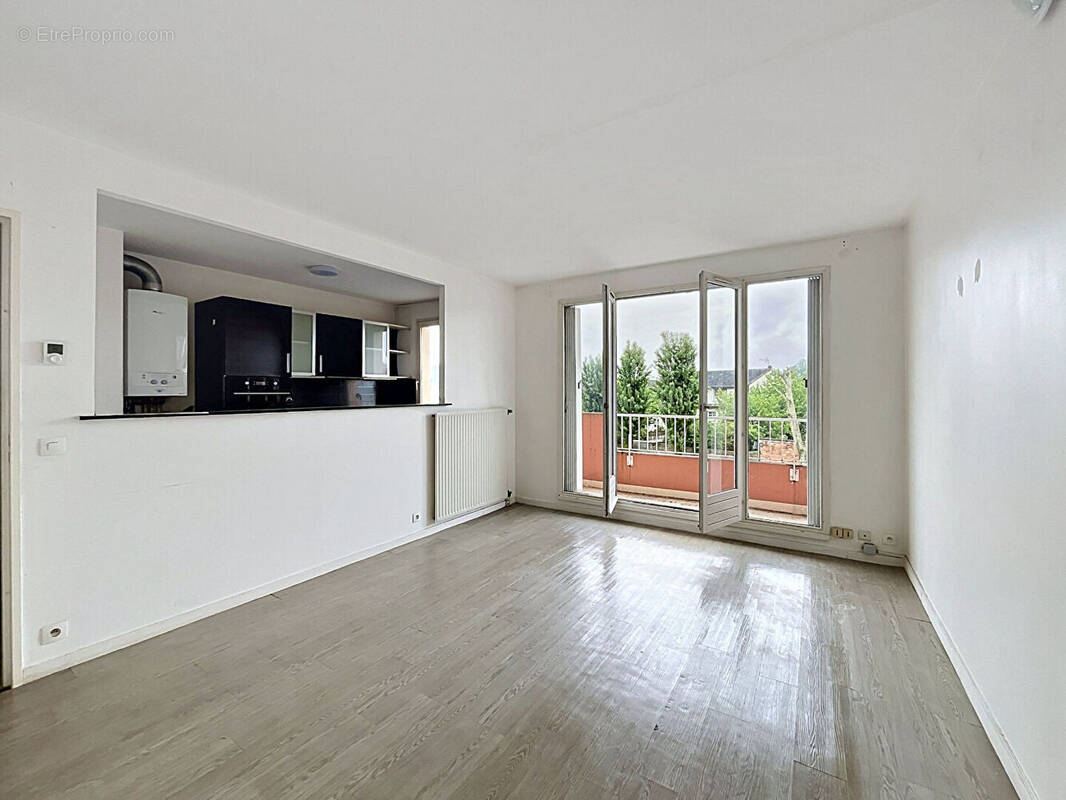 Appartement à SAINT-MICHEL-SUR-ORGE