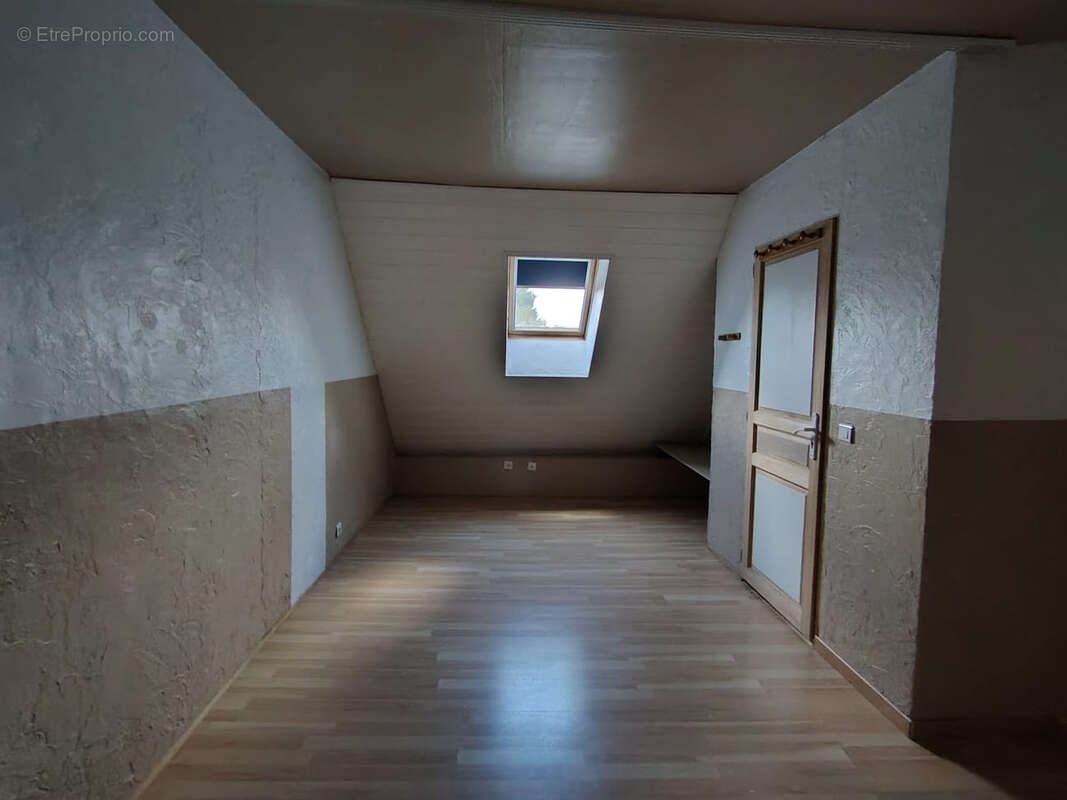 Maison à CONDE-SUR-NOIREAU