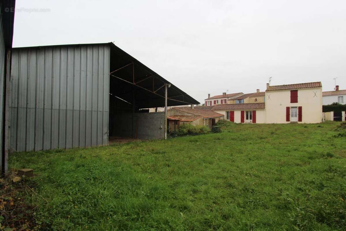 Maison à SAINT-MICHEL-EN-L'HERM