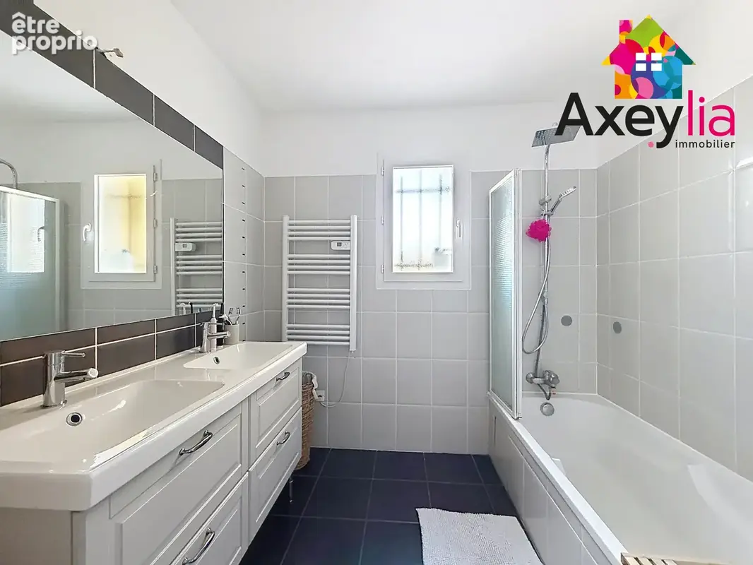 A vendre - mably - maison de plain-pied avec 3 chambres, terrain, pergola et piscine - photo 16