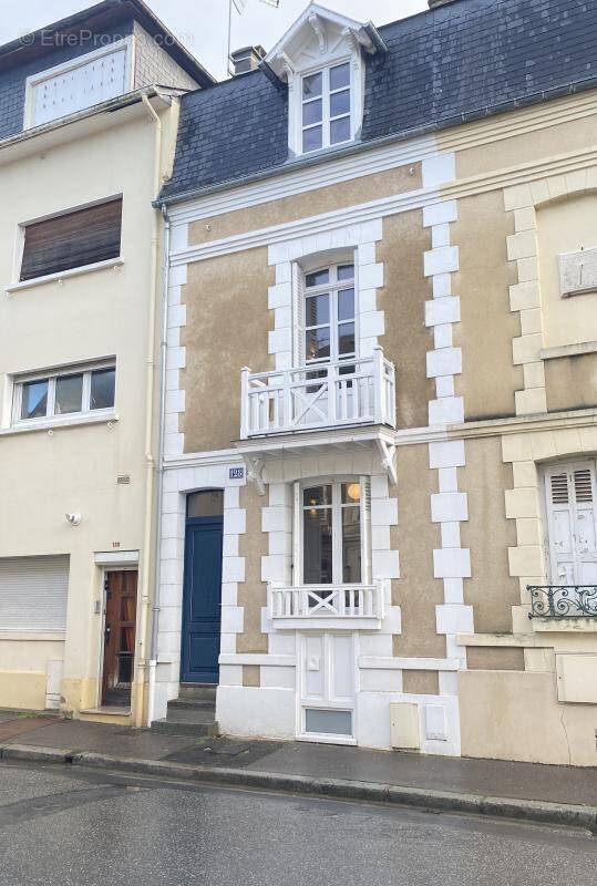 Maison à TROUVILLE-SUR-MER