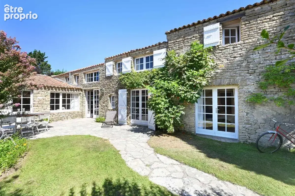 Maison à LES PORTES-EN-RE