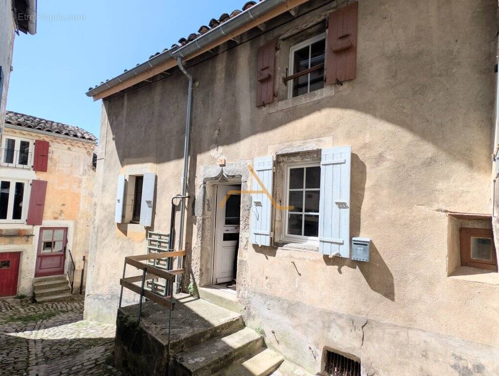 Maison à DIEULEFIT