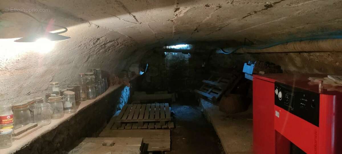 Maison à SAINT-BONNET-DE-JOUX