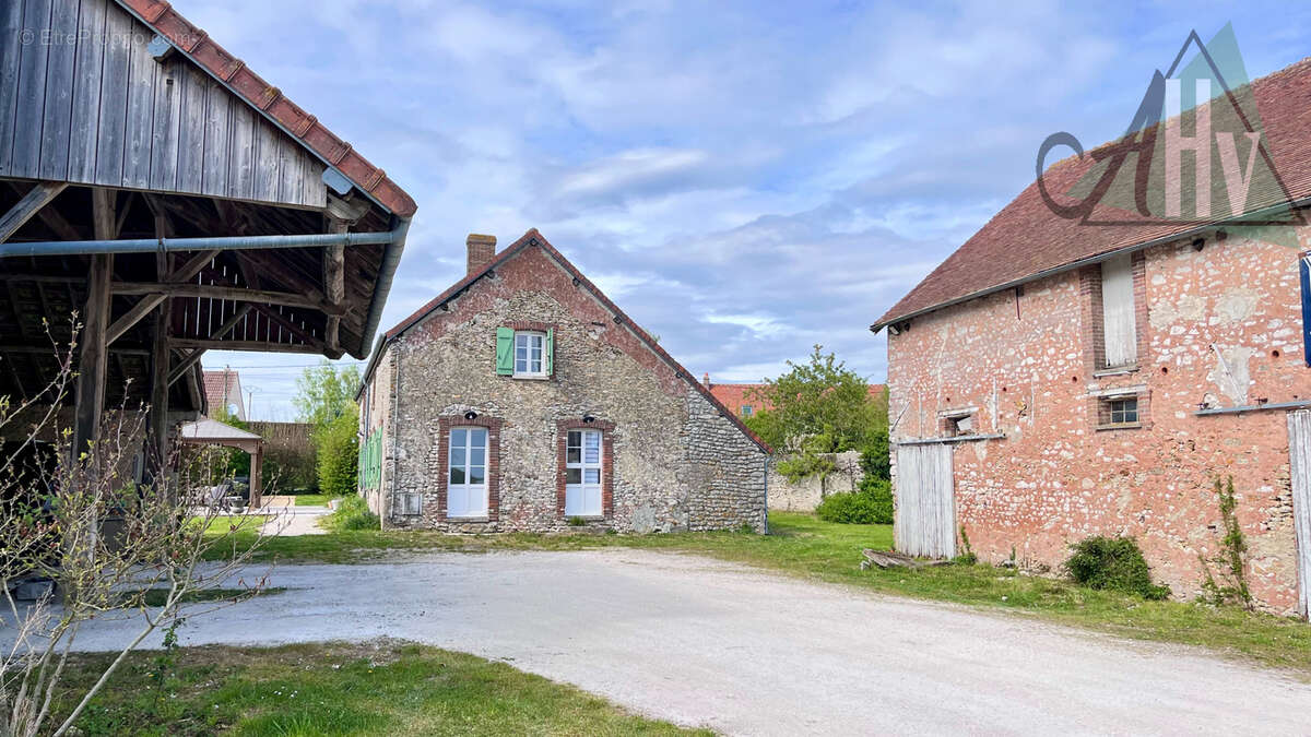 Maison à BANNOST-VILLEGAGNON