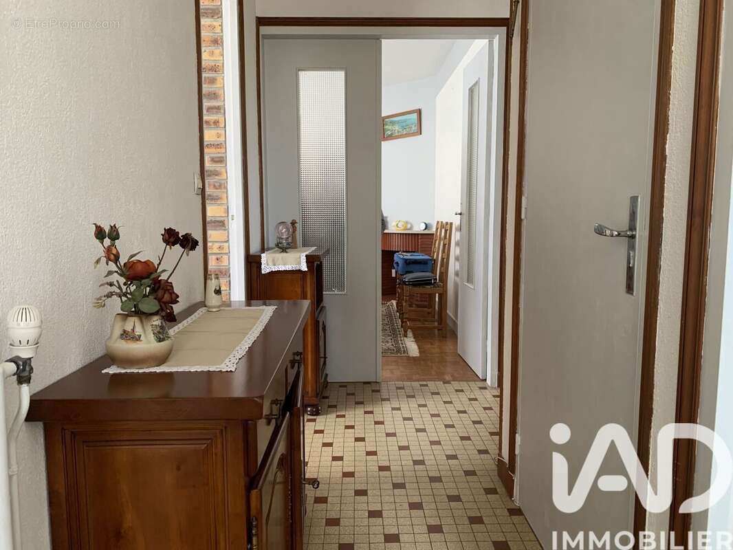 Photo 4 - Maison à VILLENEUVE-LA-GUYARD