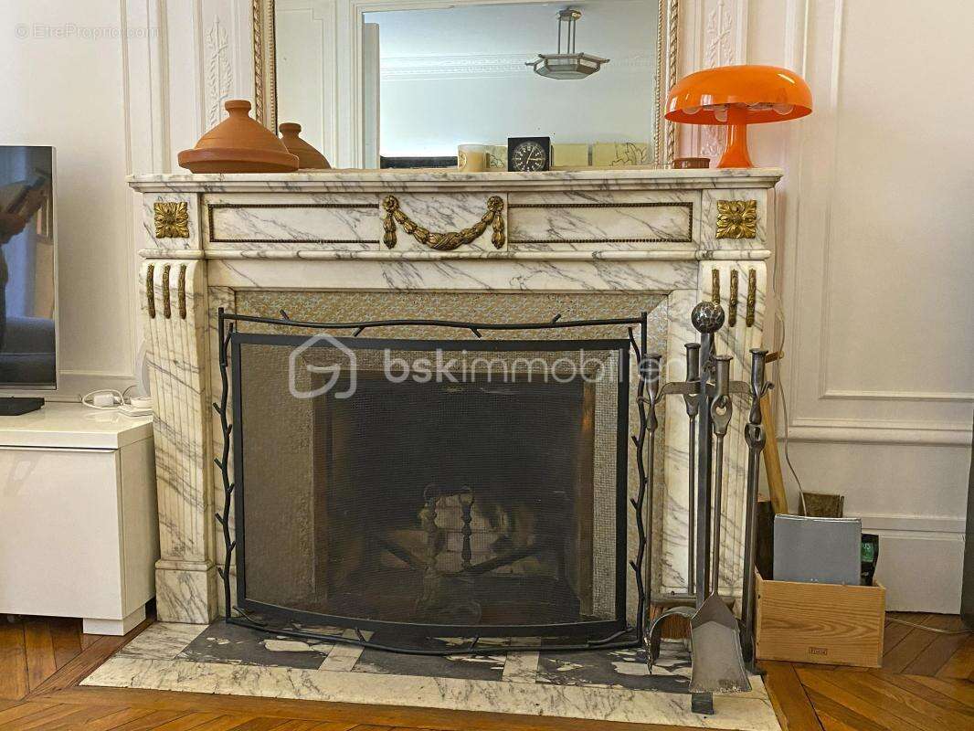 Appartement à PARIS-17E