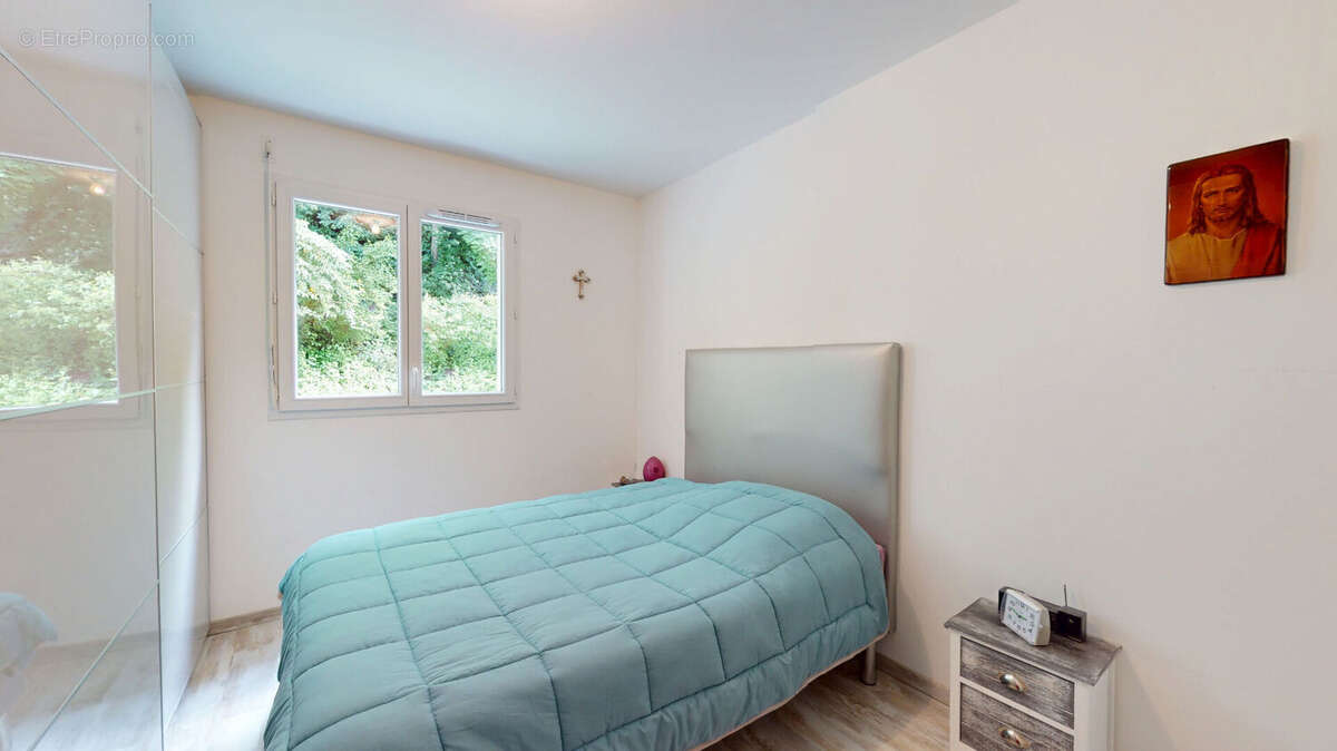 Appartement à SAINT-MARTIN-D'URIAGE