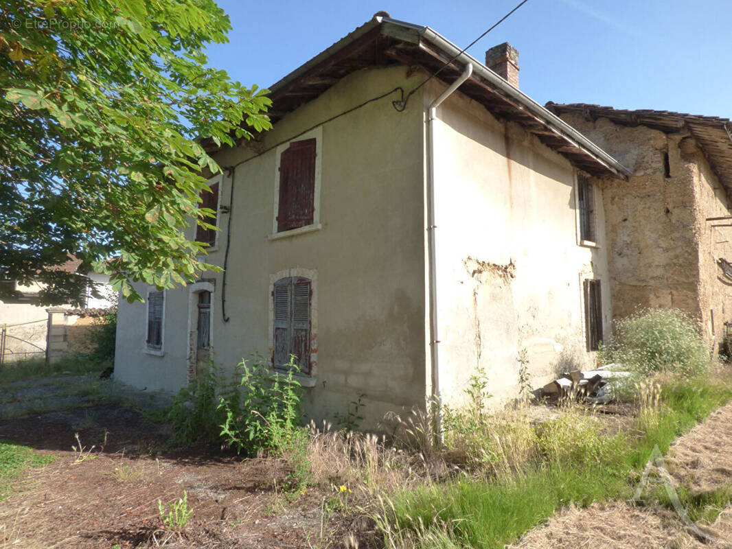 Maison à SAINT-ETIENNE-DE-SAINT-GEOIRS