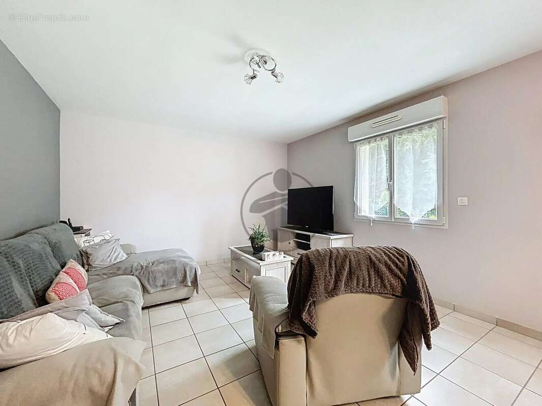 Maison à HOMBLIERES