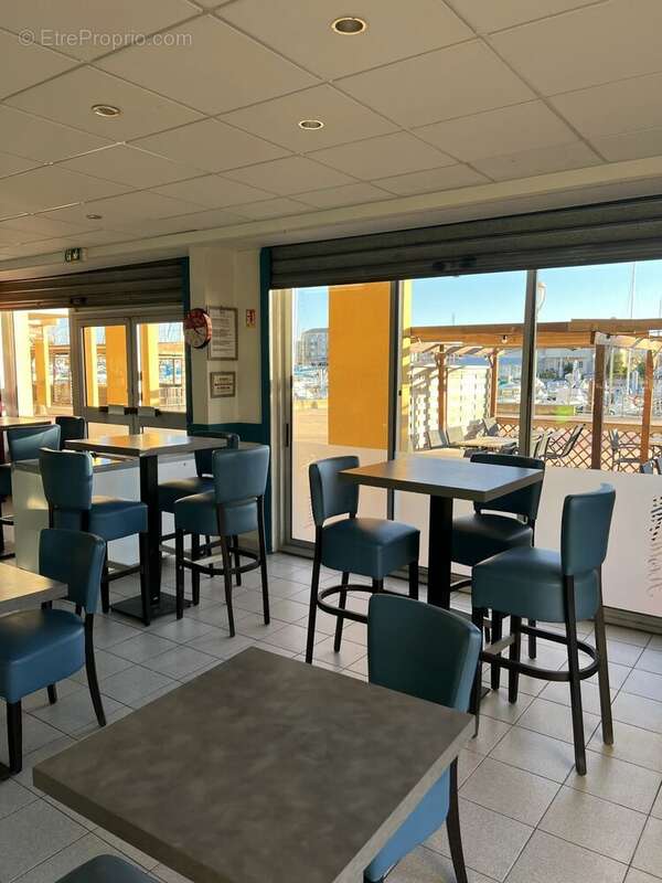 Commerce à FRONTIGNAN