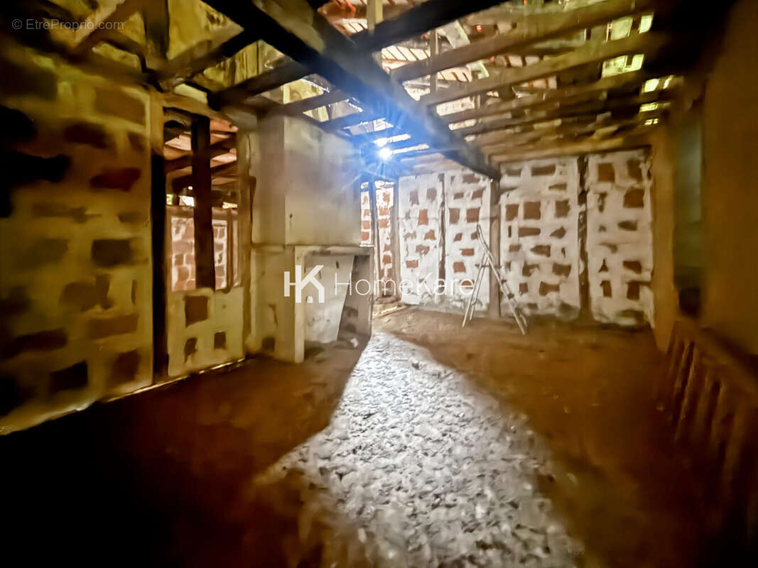 Maison à MONTESQUIEU-VOLVESTRE