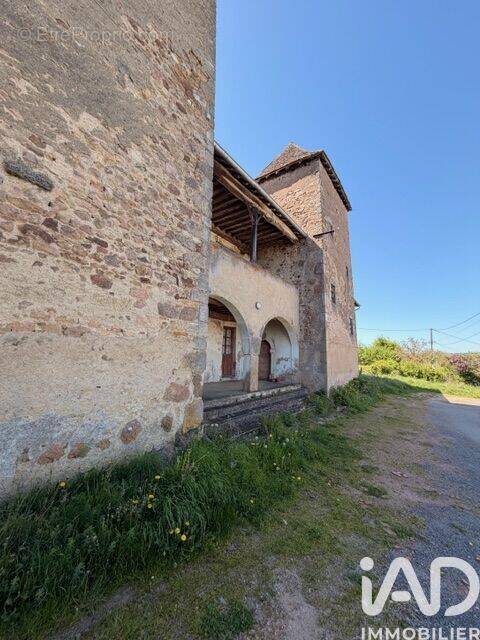 Photo 1 - Maison à SAINT-MARTIN-DE-SALENCEY