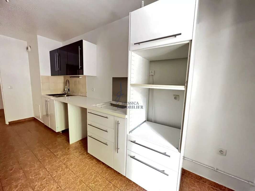 Appartement à MONTROUGE