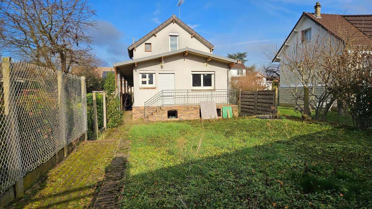 Maison 90 m² à La Ville-Du-Bois  - photo 2
