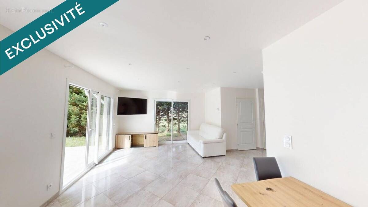 Photo 1 - Maison à SAINT-PIERRE-EN-FAUCIGNY