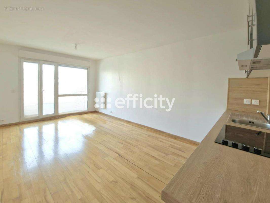Appartement à BONDY