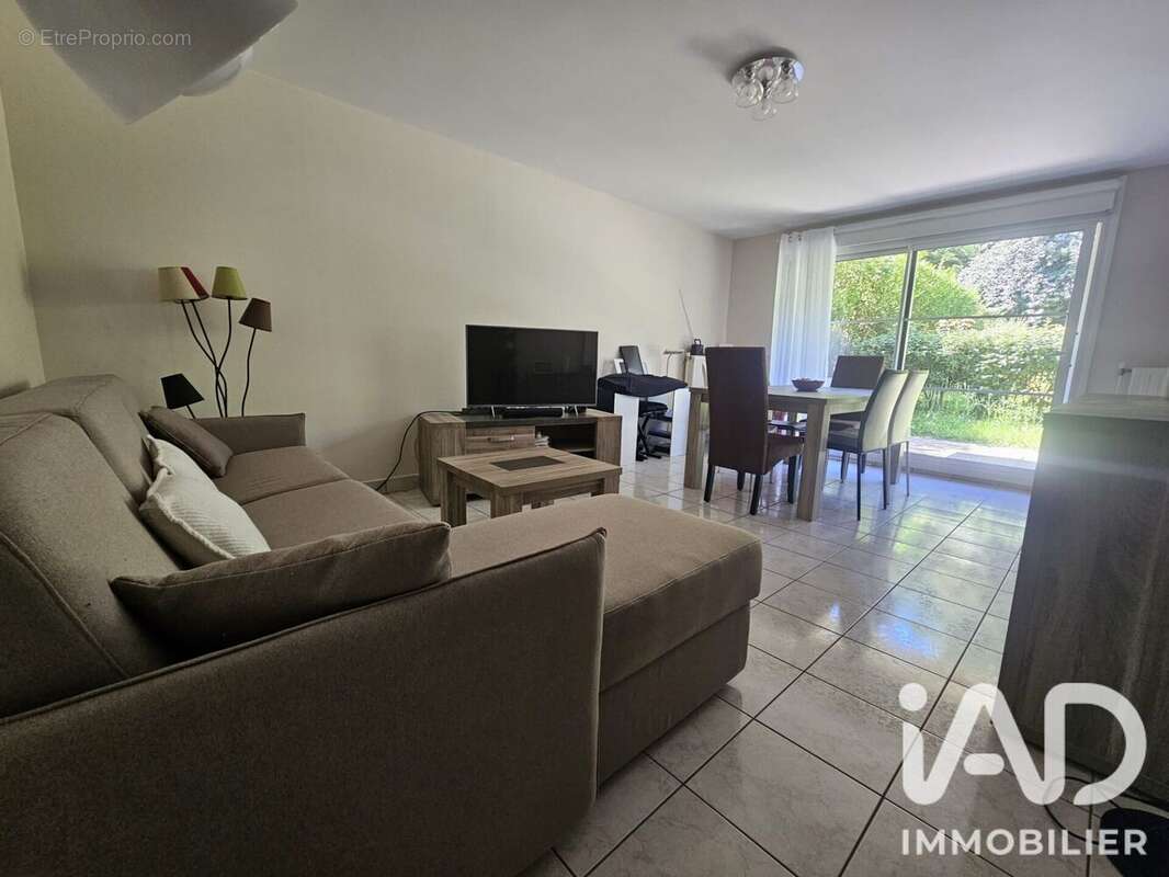 Photo 2 - Appartement à VERRIERES-LE-BUISSON
