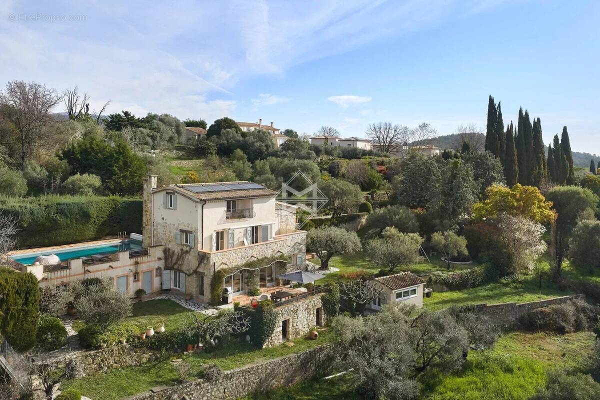 Maison à MONTAUROUX