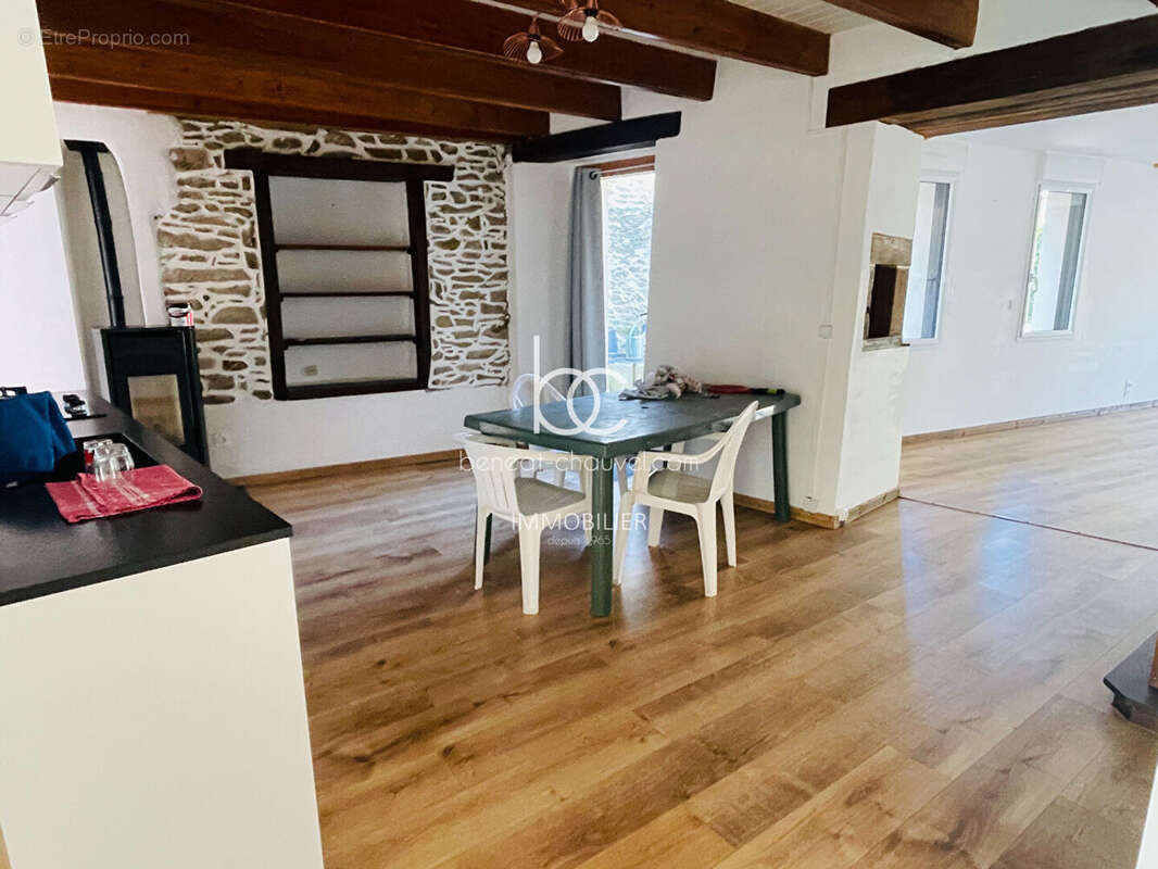 Maison à LE TOUR-DU-PARC