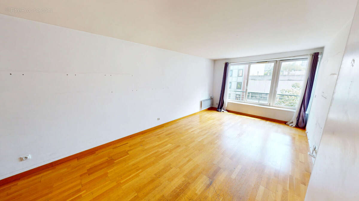 PARIS XIX  Métro Ourcq  2P 54.46m²  cave et parking - photo 3