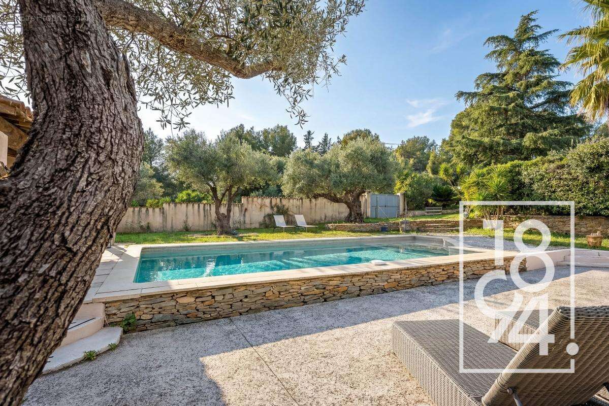 Maison à LA CADIERE-D'AZUR