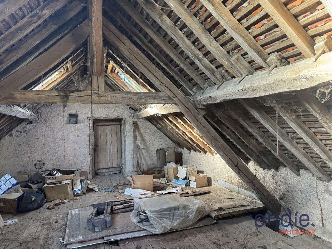 Maison à VALIGNY