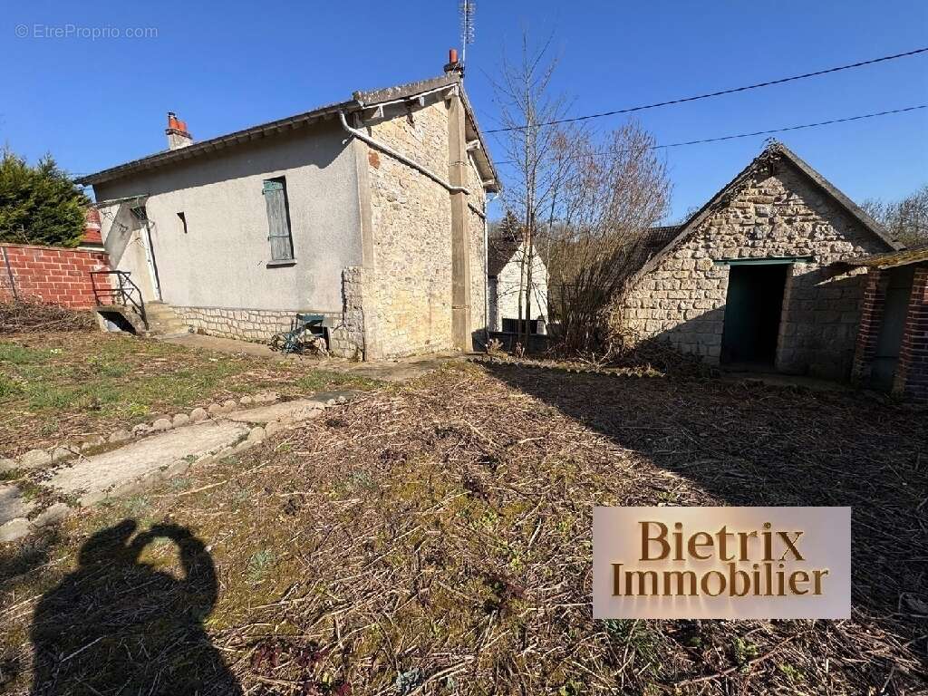 Maison 81 m² à Parmain  - photo 2