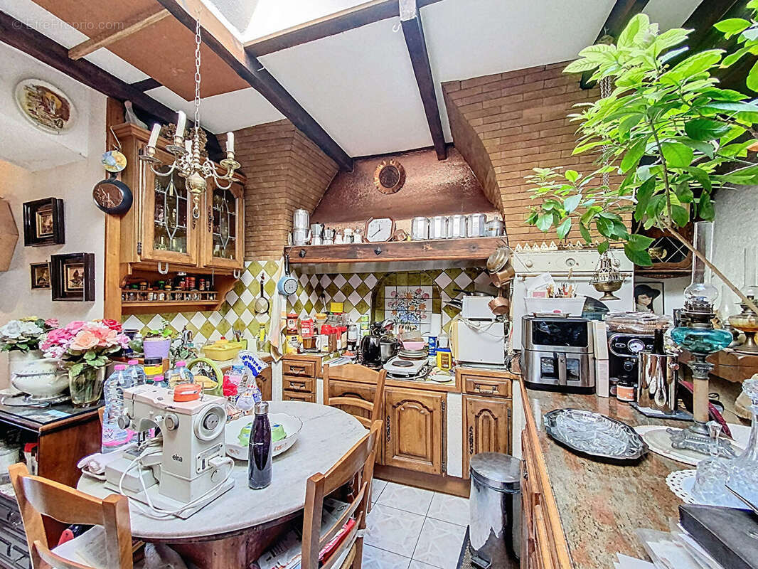 Appartement à MARSEILLE-11E