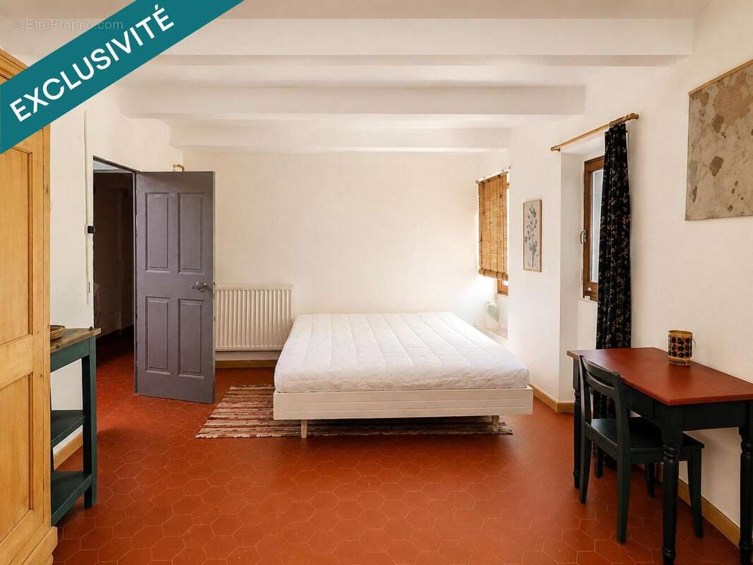 Maison 166 m² à Ongles  - photo 8