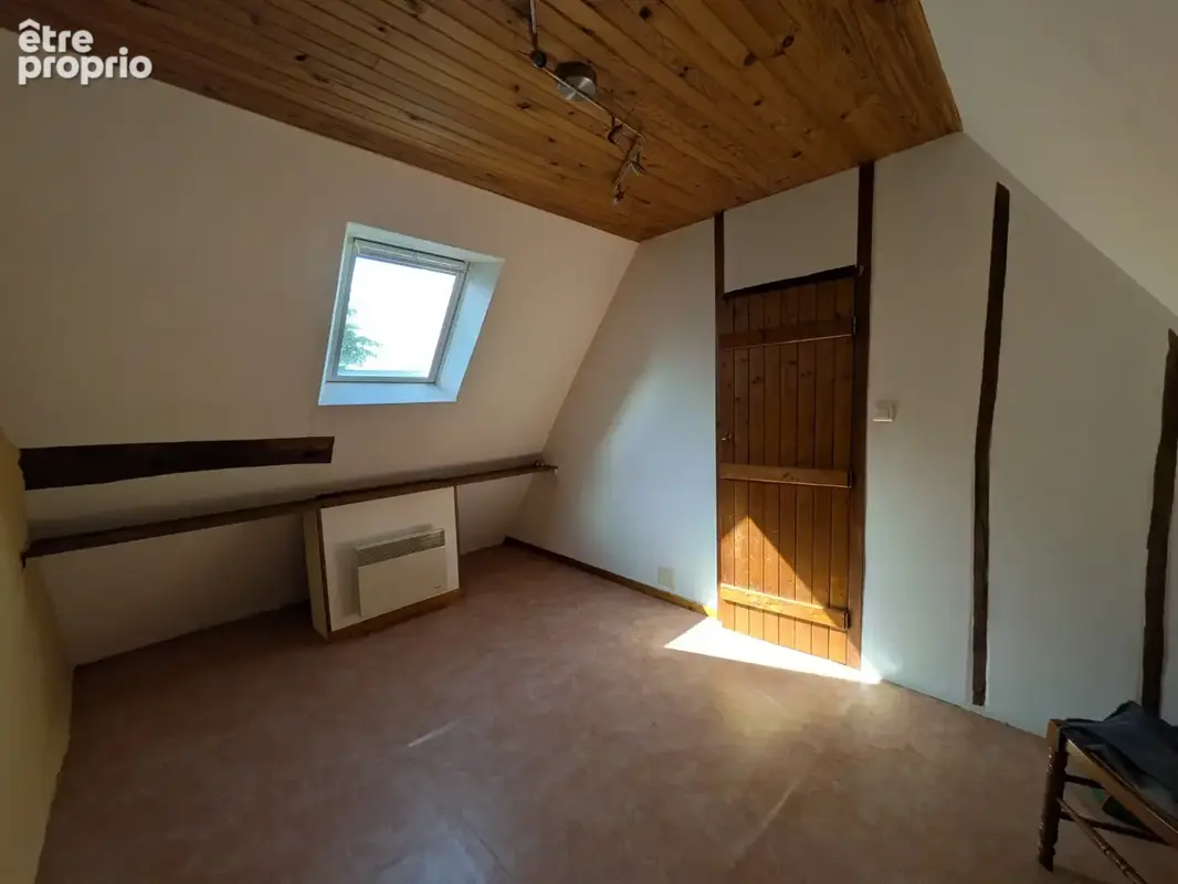 Guemene sur scorff maison atypique en bon etat general de 2 pieces avec cave une dépendance et un jardinet - photo 7