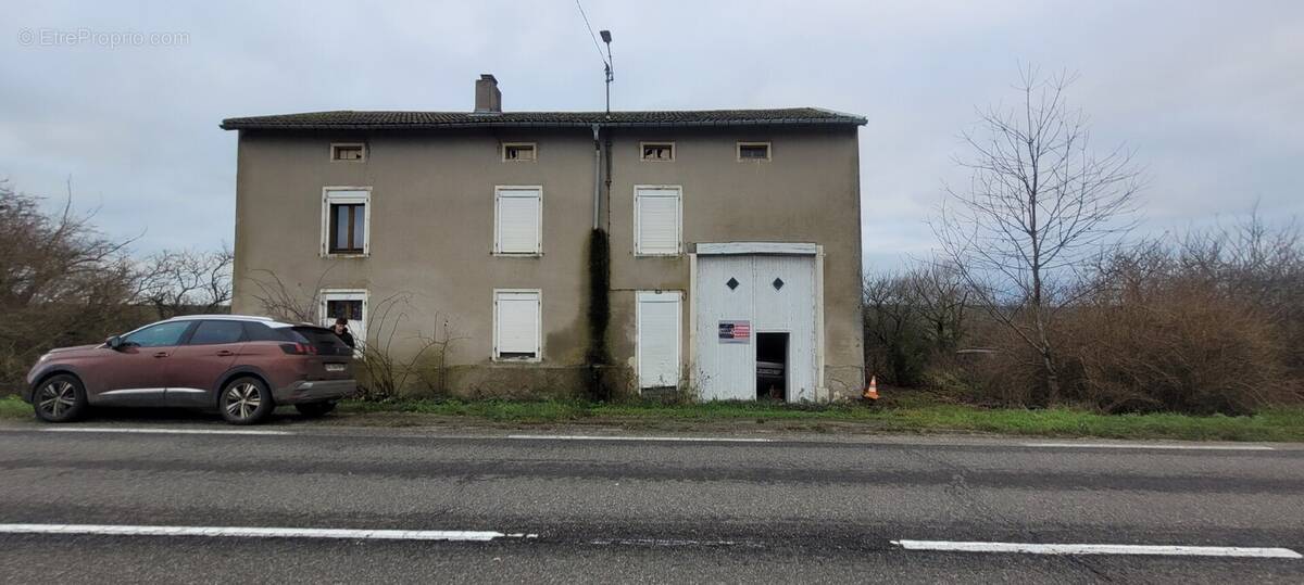 Maison à LANEUVEVILLE-EN-SAULNOIS