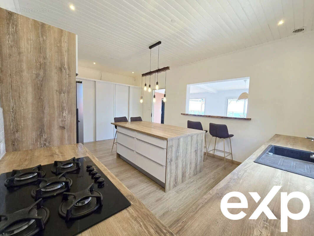 Maison à L'ETANG-SALE