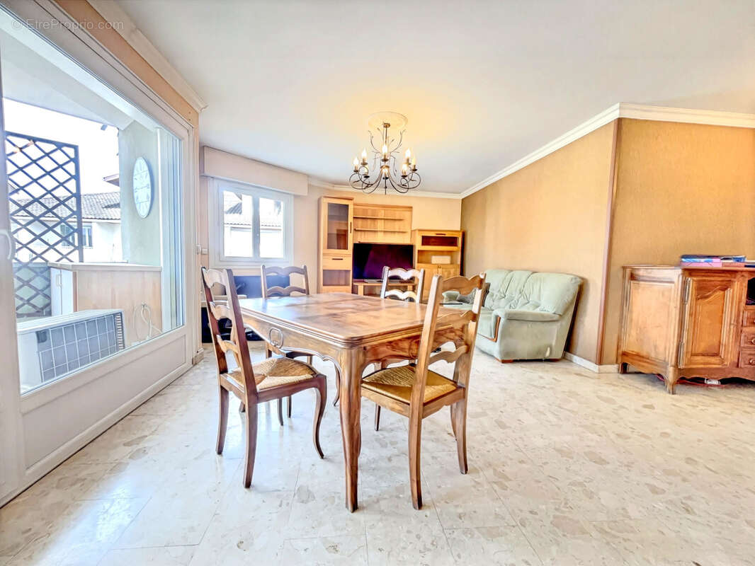 Appartement à AIX-LES-BAINS