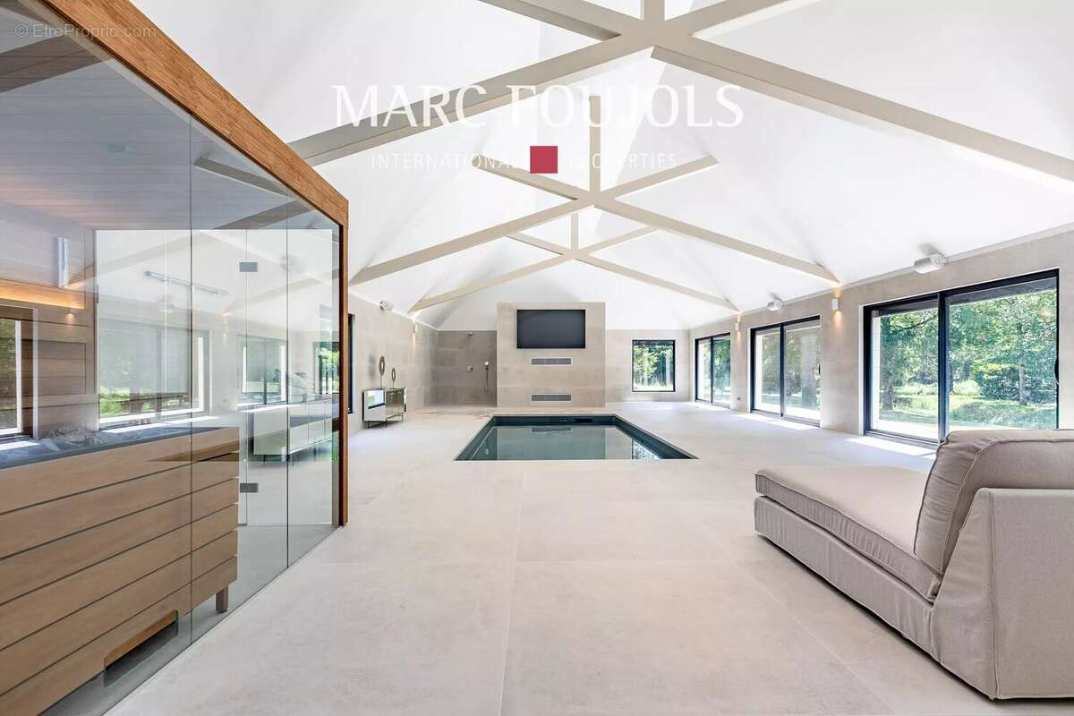 Maison à FONTAINE-CHAALIS