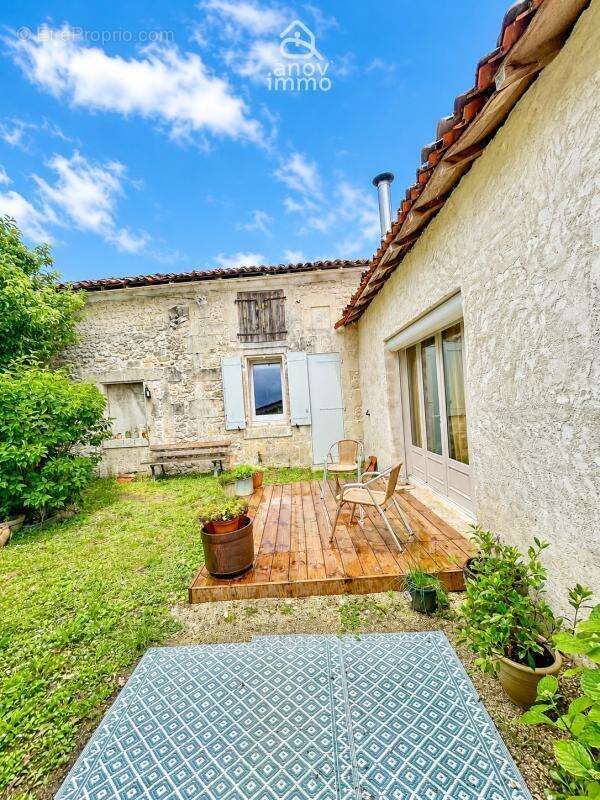 Maison à SAINT-SATURNIN