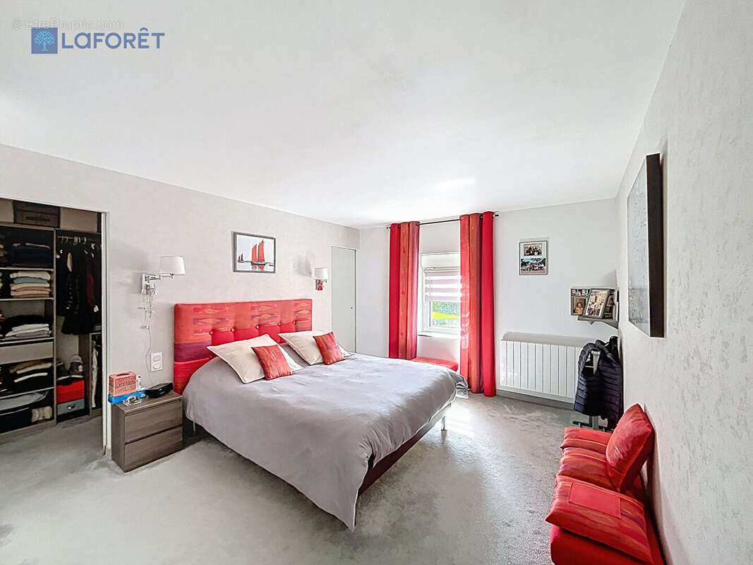 BIGNAN - Maison 240m², 4 suites parentales - photo 4